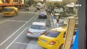 a小黃上台階1000