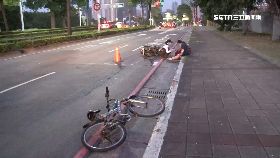 闖車道撞翻0800(DL)