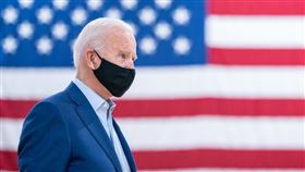 美國聯邦法院共和黨籍法官下令不得採取任何進一步措施來確認拜登（圖）在賓州勝出，賓州州長和其他州政府官員25日批評這是前所未見之舉。（圖／翻攝自facebook.com/joebiden）
