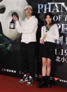 陳昊森、柯泯薰觀賞「歌劇魅影」。（記者邱榮吉/攝影）