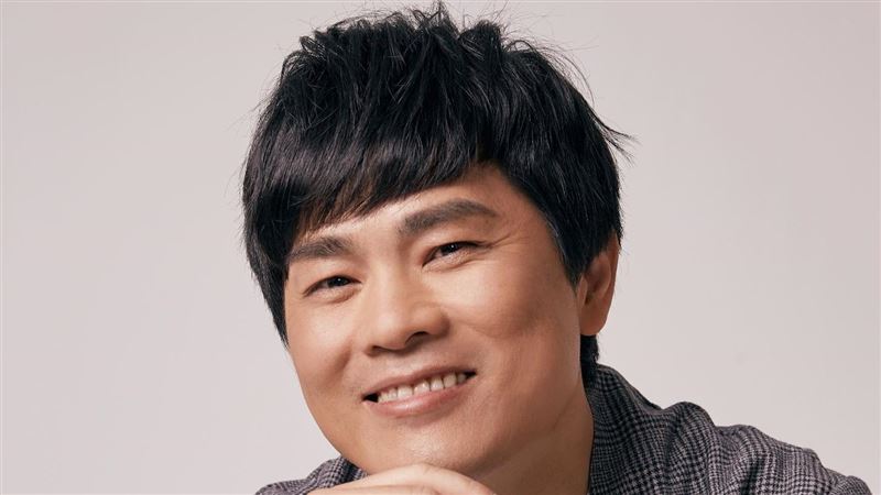 金曲歌王開唱撞五月天　嘆：很有壓力