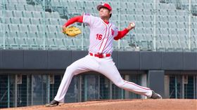 ▲味全龍先發投手王維中。（圖／翻攝自味全龍臉書）