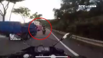 水產行車禍翻版　貨車硬切害重機慘摔