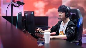 ▲北美電競聯盟知名戰隊TSM以2年600萬美元（約新台幣1.73億元）簽下台灣「英雄聯盟」電競好手胡碩傑。（圖／翻攝自胡碩傑IG）