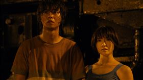 《今際之國的闖關者》山崎賢人 土屋太鳳 Netflix提供