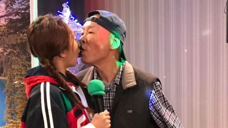 女星遭老北北狂含嘴　嚇到崩潰狂尖叫
