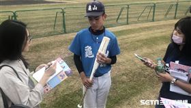 ▲兄弟象內野手王金勇兒子王思穩，國小6年級身高176公分。（圖／記者黃泓哲攝影）