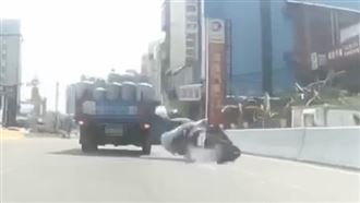 移動式未爆彈　酒駕瓦斯車撞飛情侶檔