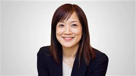 曾是台灣唱片歌手的渣打銀行東協暨南亞地區行政總裁徐仲薇，將帶領渣打集團新成立的消費金融、私人與企業銀行部門。（圖取自渣打集團網頁www.sc.com）