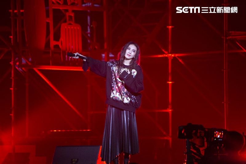 阿爆、桑布伊、戴愛玲、安溥、佛跳牆、9m88、萬芳出席愛之日常音樂節無距場。（圖／記者楊澍攝影）