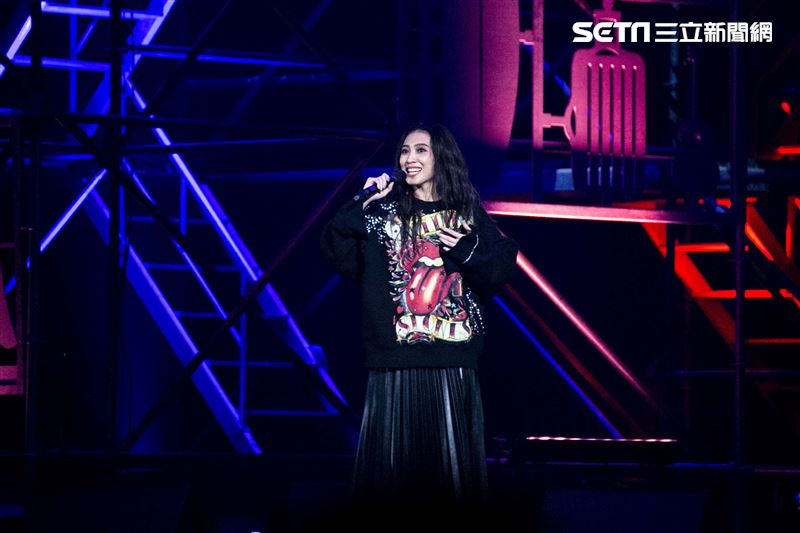 阿爆、桑布伊、戴愛玲、安溥、佛跳牆、9m88、萬芳出席愛之日常音樂節無距場。（圖／記者楊澍攝影）