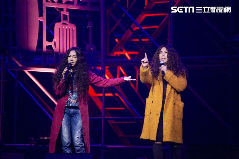 阿爆、桑布伊、戴愛玲、安溥、佛跳牆、9m88、萬芳出席愛之日常音樂節無距場。（圖／記者楊澍攝影）