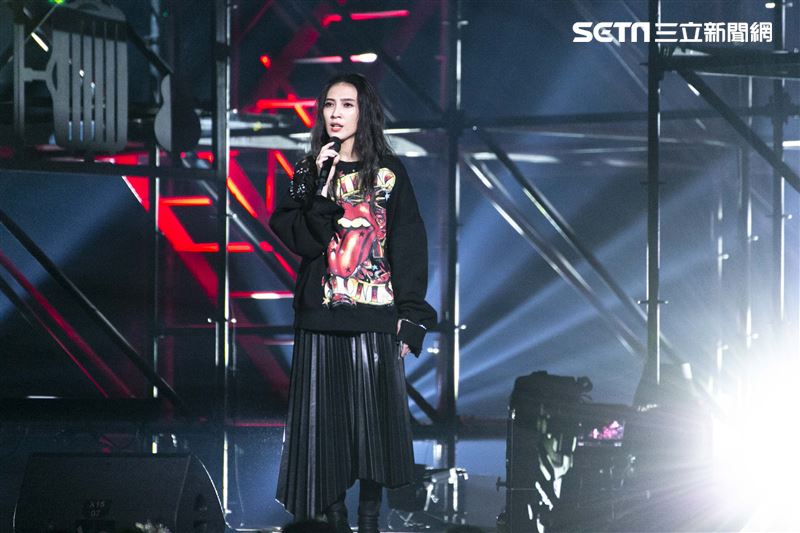 阿爆、桑布伊、戴愛玲、安溥、佛跳牆、9m88、萬芳出席愛之日常音樂節無距場。（圖／記者楊澍攝影）