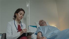 哈佛研究顯示，女醫生的患者在死亡率及再入院率都低於男醫生。（圖／翻攝自pexels）