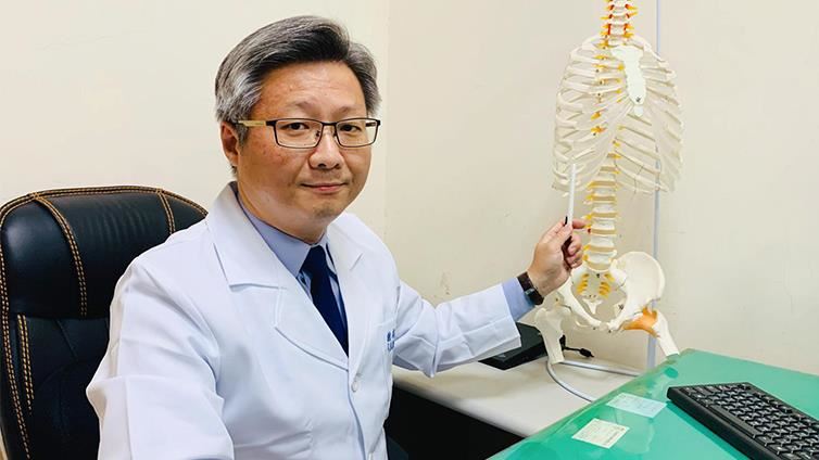 肋骨骨折除保守治療 還有新式固定術