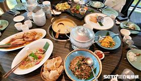 餐廳免費請弱勢家庭吃大餐，謝當年幫助他們的人／彰化家扶提供