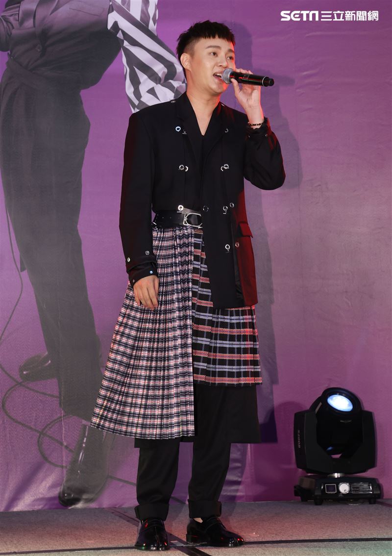 許富凱「拾歌」台北小巨蛋演唱會暨全新專輯「拾歌」發片記者會。（記者邱榮吉/攝影）