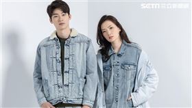 具標誌性的LEVI’S丹寧夾克外套，從初始款的TYPE I、中期變異的TYPE II至當代摩登的TYPE III，特色皆獨樹一格並有專屬擁戴者（圖／品牌提供）