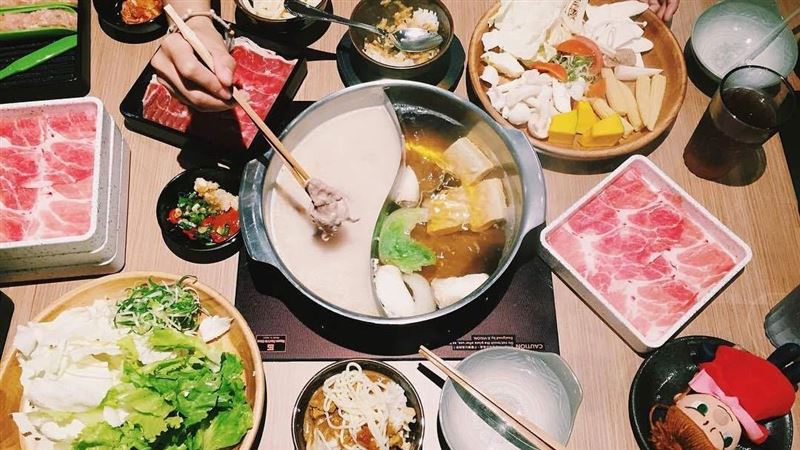 涮乃葉肉盤「換3次有黃垢」食安處出手了