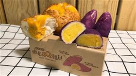 全家地瓜麵包，寶可夢耶誕節主題杯套，全家提供