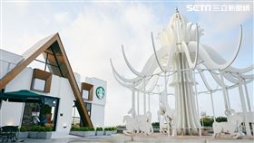 泰安服務區，音樂城堡星巴克，（圖／高公局提供）