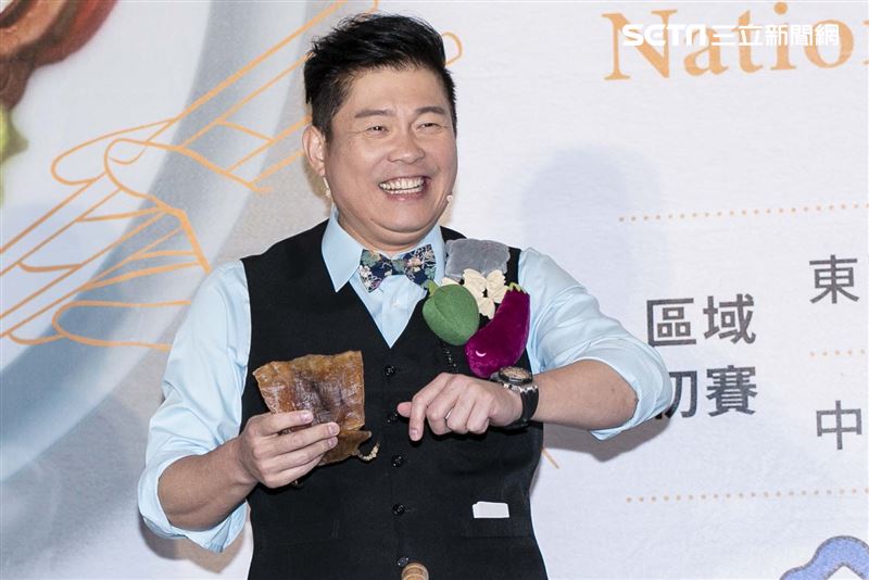 客委會主委楊長鎮、曾國城、邱寶郎、陳明珠出席「2020客家小炒全國爭霸賽」示範賽花博開炒。（圖／記者楊澍攝影）