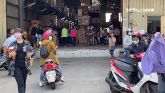 「台版好市多」停車亂象　 鄰居怒了