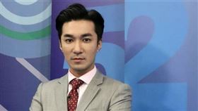 王又正過去被稱為「韓國瑜貼身主播」。（圖／翻攝《新聞深喉嚨》臉書）