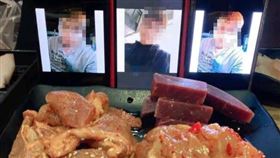 好友聚餐卻進行「特殊儀式」（圖／翻攝自臉書社團《爆廢1公社》）
