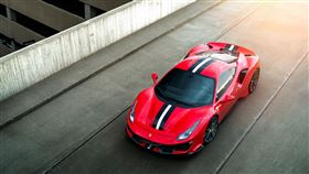 ▲3M「極黑」系列隔熱紙提供質感黑外觀搭配不同車輛車色皆能展現百搭風格。（圖／3M提供）