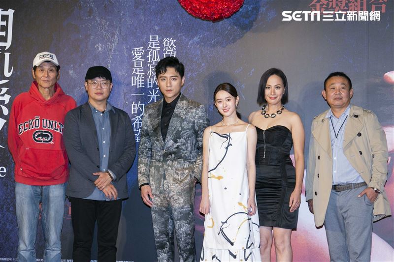 鄭人碩、邱偲琹、喜翔、黃采儀、鄭志偉、監製唐在揚、導演賴孟傑出席《親愛的殺手》首映會。（圖／記者楊澍攝影）