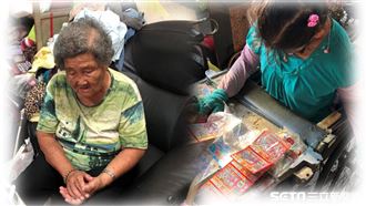 癱女相依為命9旬母　可以這樣幫她們