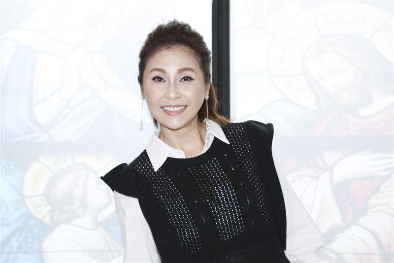 梁佑南、方琦及兒子方璿開新餐廳。（圖／記者楊澍攝影）