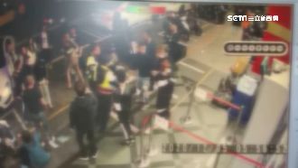 女友們醉後打架　雙方撂人店外助陣
