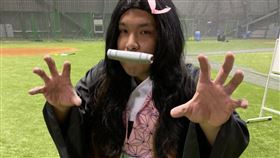 羅德感謝球迷會，井上晴哉扮演禰豆子。（圖／翻攝自千葉羅德官方推特）