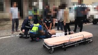 親友辦桌互毆　男勸架遭推失去意識