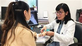 郭孝齡醫師提醒患者只要遵守醫囑，不亂停藥，才能維持良好的生活品質。（圖／恩主公醫院提供）