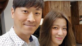 侯昌明、曾雅蘭。（圖／翻攝自侯昌明臉書）