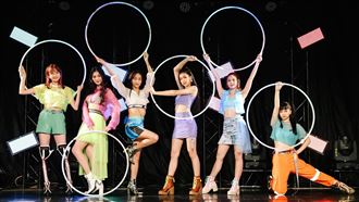 PER6IX首場演唱會　頑美開唱！