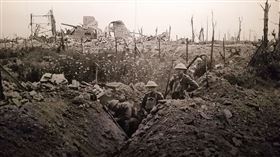 ▲戰爭；戰壕；沙袋。（圖／翻攝自pixabay）