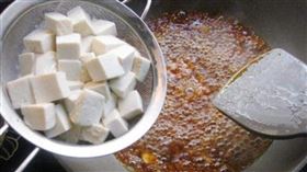 麻婆豆腐,豆腐,入味,易碎。（圖／翻攝自小楊聊美食）