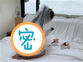 雞排妹透視薄紗照（圖／翻攝自雞排妹ili鄭家純臉書）