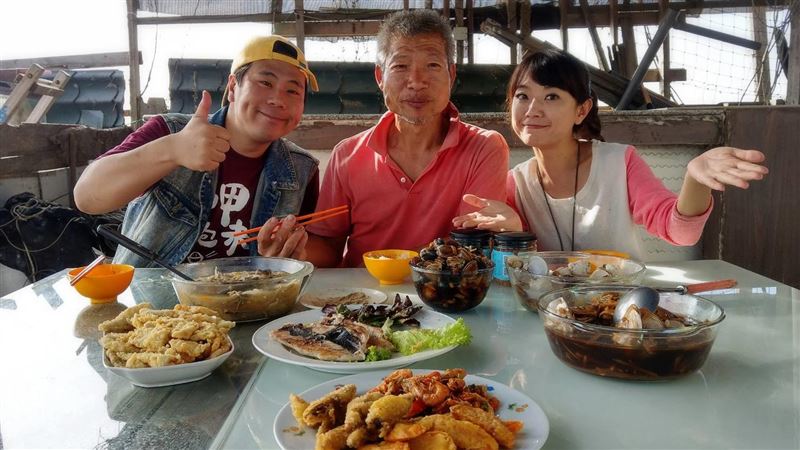 神鮮級美食！主持人豁出去下海自己抓