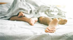 網友苦惱，因自慰太頻繁導致頻尿。（示意圖／翻攝自shutterstock）