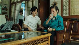 《親愛的房客》「在夢裏」法蘭演唱場門票秒殺，導演鄭有傑再獻上祭品：票房4000萬就出劇照書。（圖／牽猴子提供）