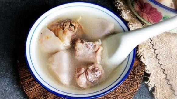 排骨怎麼熬？這1味加對時間就沒腥味