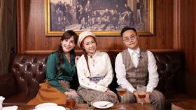 劉涵竹（左）訪問「丫頭」詹子晴與合夥人Harry。