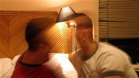 同志 男男戀 同性 
https://www.flickr.com/photos/onefromrome/178271653/in/photolist-gKFXc-WwEG6-6MWC1a-6MWEck-6MWFvK-6MWEeP-Mz3d5-oaZ7b7-WzvJ3-6MWDzz-Wwvja-8DYqri-WwJEP-WwwPv-6MWDFe-WwDbM-6N1RAd-Wwqce-6q6RQV-