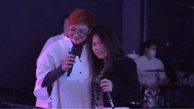 符瓊音,柯以敏<她在睡前哭泣>
符瓊音、直播合照：首符娛樂提供