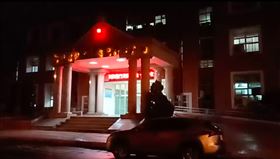 新竹縣,竹北分局,通緝犯,急診室,翻攝畫面